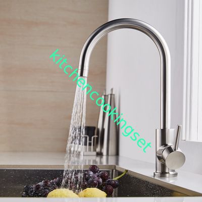 Het geborstelde van de de Tapkraan Gemakkelijke Installatie van de Oppervlakte Moderne Gootsteen Lange Gebruikende Leven